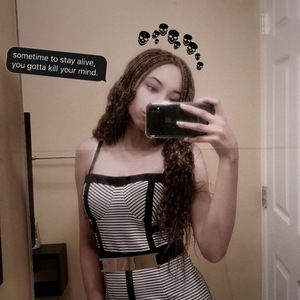 Meet your Posher, Alicia